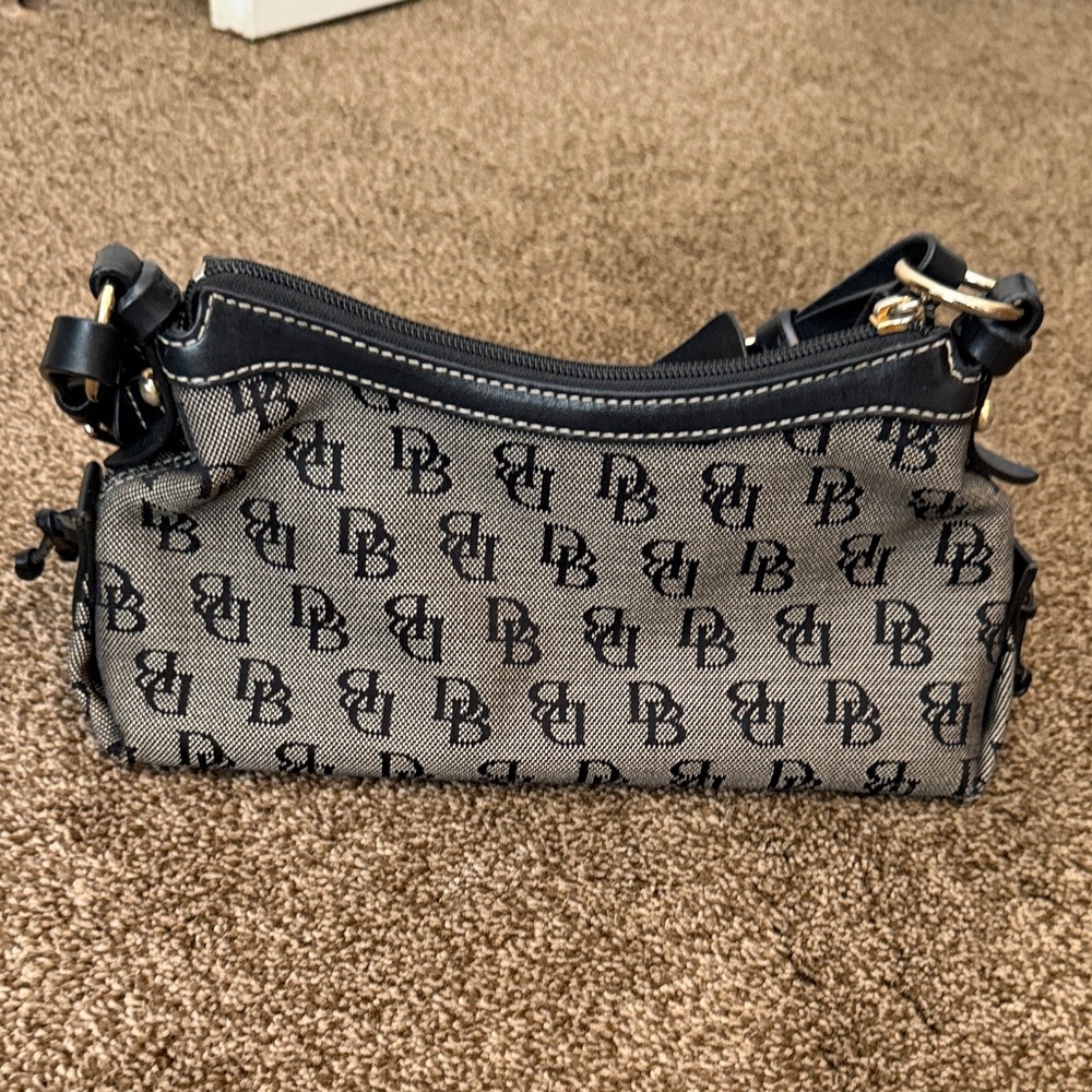 Dooney & Bourke Monogram Black and Gray Wristlet - Picture 2 of 9